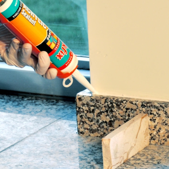 AKFIX USZCZELNIACZ AKRYL UNIWERSALNY AC605 - BIAŁY